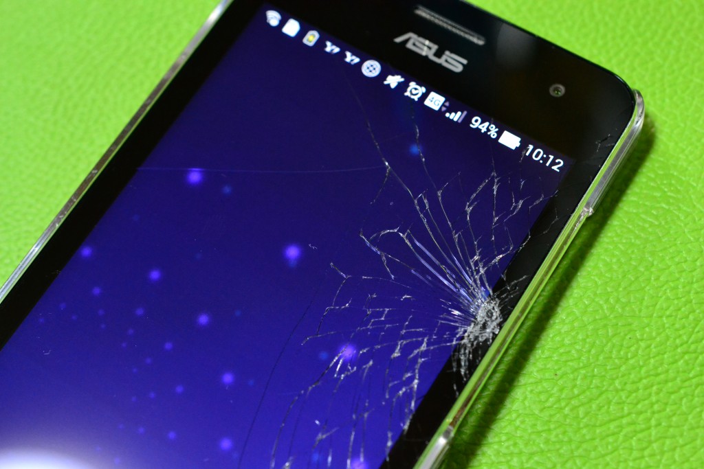 ASUS - しものZenFone5 Phones - ASUS ZenFone 5